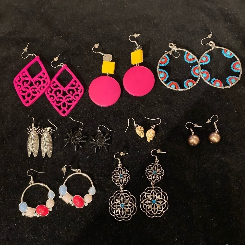 Lot 4- Bundle of 9 Dangle Earrings (EF)